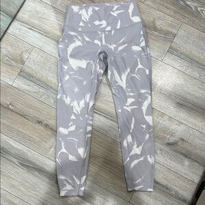 Lululemon Gray and White Patterned Leggings